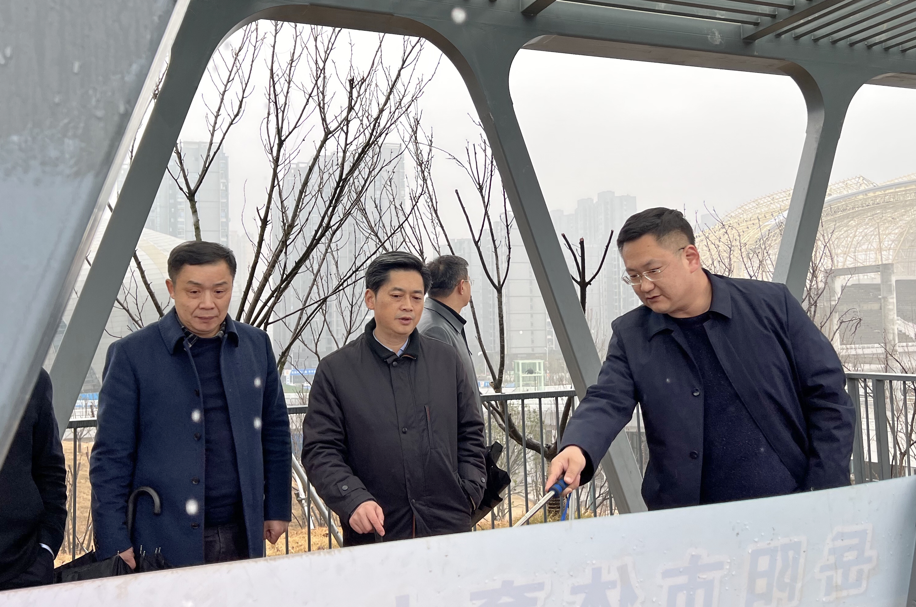 1月24日下午，趙岳平率隊調(diào)研省運會場館建設(shè)工作.jpg